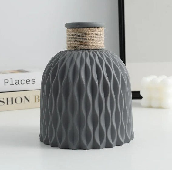 HomiraBloom | AuraVase – The Unbreakable Porcelain-Style Vase