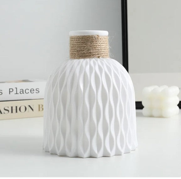 HomiraBloom | AuraVase – The Unbreakable Porcelain-Style Vase